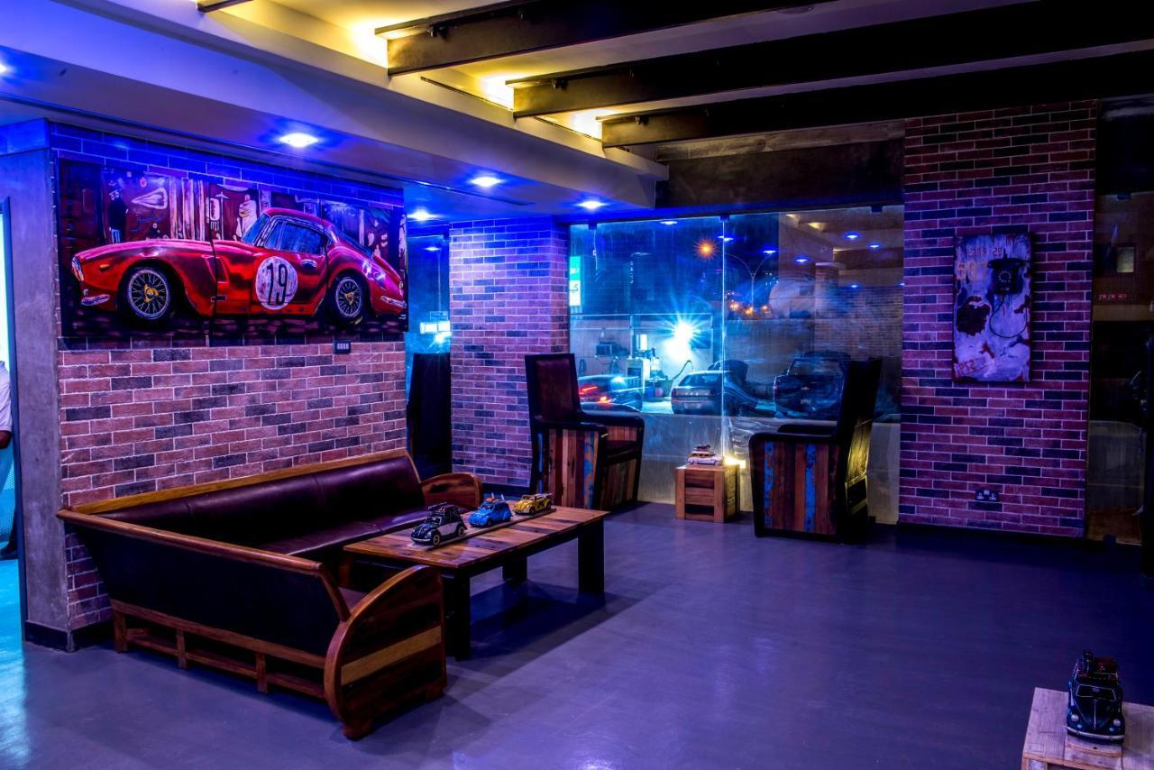 Flowery Holiday Suites Kuwait City ภายนอก รูปภาพ